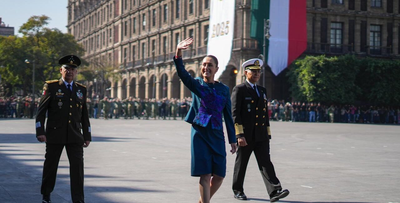 El que convoca a la violencia y a la intervención extranjera se equivoca; México avanza por la senda de la honestidad, la paz, la democracia y la justicia: Presidenta Claudia Sheinbaum en 115 Aniversario de la Revolución Mexicana FOTOS 115 ANIVERSARIO DE LA REVOLUCI N MEXICANA 3
