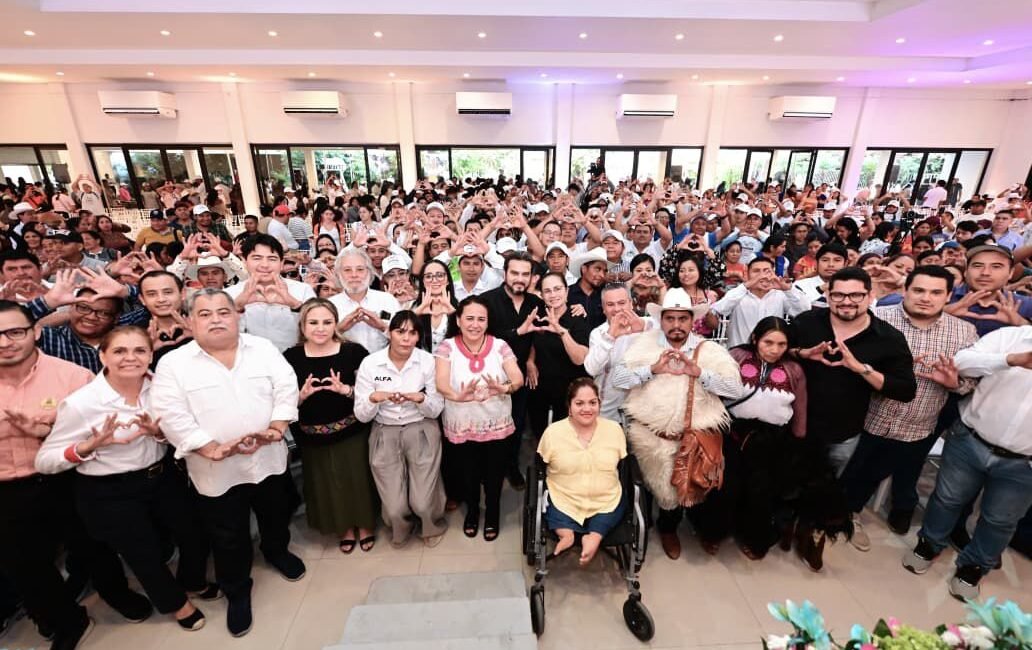 Secretaría de Educación reconoce la fuerza del ejército alfabetizador de la Nueva ERA FOTOS EDUCACION 1 1 1