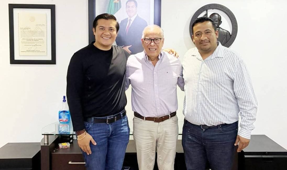 𝗔𝗹𝗰𝗮𝗹𝗱𝗲 𝗜𝗴𝗻𝗮𝗰𝗶𝗼 𝗡𝗮𝗴𝗮𝘆𝗮 𝘀𝗲 𝗿𝗲𝘂́𝗻𝗲 𝗰𝗼𝗻 𝗲𝗹 𝗗𝗶𝗿𝗲𝗰𝘁𝗼𝗿 𝗚𝗲𝗻𝗲𝗿𝗮𝗹 𝗱𝗲 𝗹𝗮 𝗖𝗼𝗺𝗶𝘀𝗶𝗼́𝗻 𝗘𝘀𝘁𝗮𝘁𝗮𝗹 𝗱𝗲 𝗖𝗮𝗺𝗶𝗻𝗼𝘀 WhatsApp Image 2025 11 05 at 8.12.37 PM