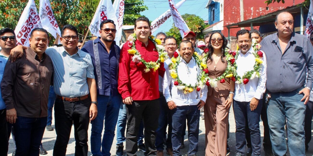 Diputado Freddy Escobar presentó su Primer Informe de Actividades WhatsApp Image 2025 11 10 at 1.58.50 PM