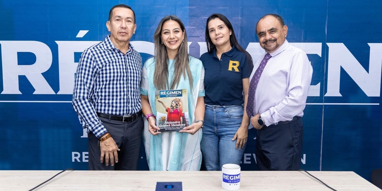 Alejandra Gómez Mendoza resalta el papel de las mujeres en la política chiapaneca WhatsApp Image 2025 11 12 at 6.39.21 PM