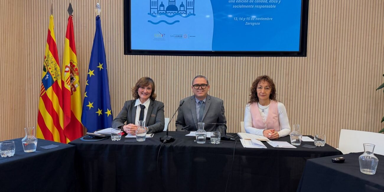 Formalizan invitación de honor para la Unión de Editoriales Universitarias Españolas a la FIL UNACH 2026 WhatsApp Image 2025 11 18 at 8.43.31 PM