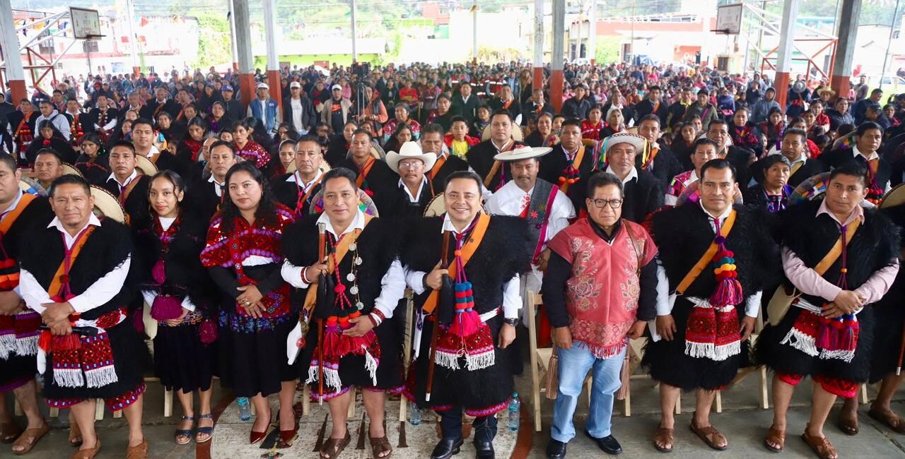 Poder Judicial avanza con el programa “Acercando la Justicia al Pueblo” en Tenejapa WhatsApp Image 2025 12 09 at 9.35.33 PM