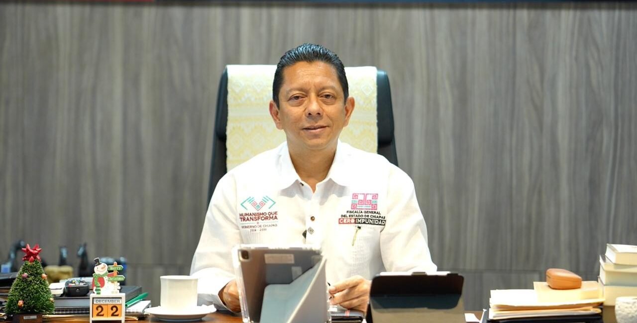 Trabajo coordinado ubica a Chiapas como una de las entidades más seguras del país: Fiscal General WhatsApp Image 2025 12 22 at 7.13.59 PM