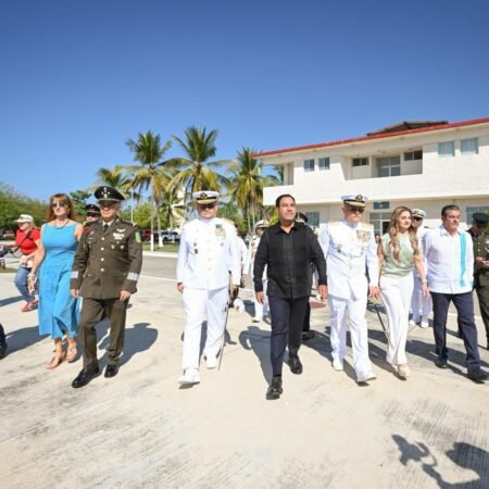 Atestigua Moreno Guillén Ceremonia de Entrega de Mando de Armas WhatsApp Image 2026 01 16 at 3.39.05 PM