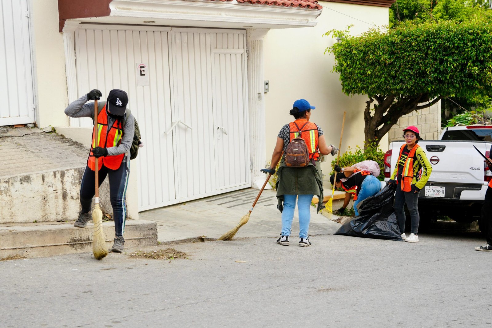Angel Torres encabeza programa de Colonias al 100 en Albania Alta