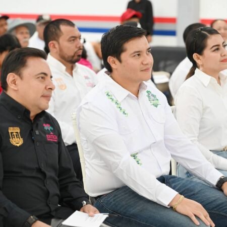 𝗜𝗺𝗽𝘂𝗹𝘀𝗮𝗻 𝗲𝗻 𝗩𝗶𝗹𝗹𝗮𝗰𝗼𝗿𝘇𝗼 𝘂𝗻𝗮 𝗷𝘂𝘀𝘁𝗶𝗰𝗶𝗮 𝗰𝗲𝗿𝗰𝗮𝗻𝗮 𝘆 𝗮𝗹 𝘀𝗲𝗿𝘃𝗶𝗰𝗶𝗼 𝗱𝗲𝗹 𝗽𝘂𝗲𝗯𝗹𝗼