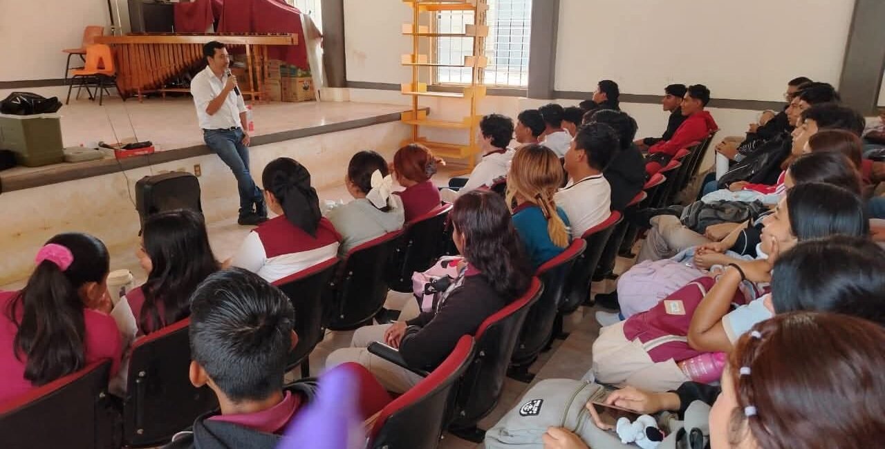 Cecyt 09 El Parral fortalece la orientación vocacional con la visita de la Universidad Politécnica de Chiapas FOTOS CECYTECH00002 4