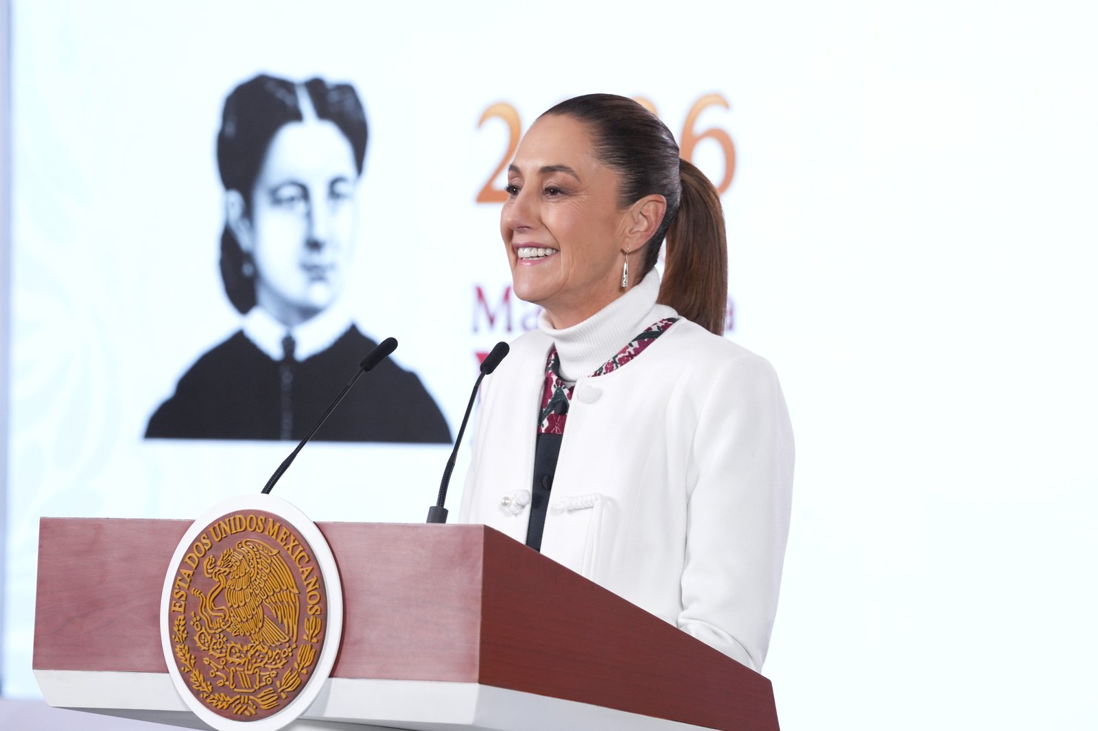 Presidenta Claudia Sheinbaum presenta estrategia integral Jovenes Transformando Mexico Beca Gertrudis Bocanegra llegara a un millon de estudiantes universitarios00001