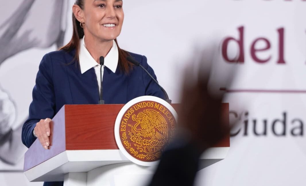 En un hecho historico Presidenta Claudia Sheinbaum entrega por primera vez titulos de concesion de agua a municipios de Tijuana Rosarito Mexicali Tecate y Ensenada en BC00001