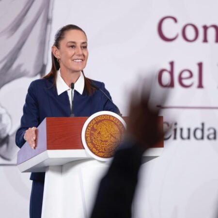 En un hecho historico Presidenta Claudia Sheinbaum entrega por primera vez titulos de concesion de agua a municipios de Tijuana Rosarito Mexicali Tecate y Ensenada en BC00001