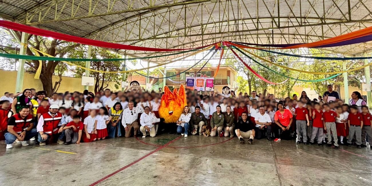 Lanza Protección Civil Chiapas el programa “Los Fenomenoamigos visitan tu escuela” FOTOS PC00004
