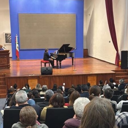 Se realiza con éxito la Noche de Piano organizada por la Fundación UNACH en San Cristóbal de Las Casas noche de piano 2 e1774887038715