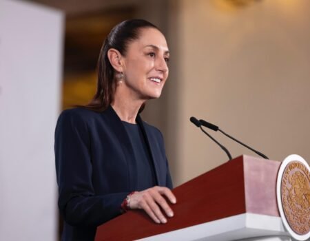 Al cierre de 2026 seran 200 mil nuevos lugares en bachillerato 18 estados ya no realizan examen de ingreso a la Educacion Media Superior Presidenta Claudia Sheinbaum00002