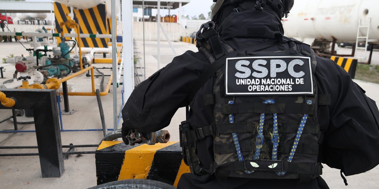Autoridades federales desmantelan una de las redes mas importantes de contrabando de hidrocarburo4 1