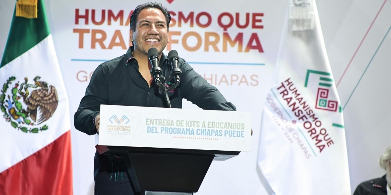 Gobernador Eduardo Ramírez Águila impulsa la alfabetización como eje central de su administración en Chiapas WhatsApp Image 2026 04 10 at 6.52.24 PM
