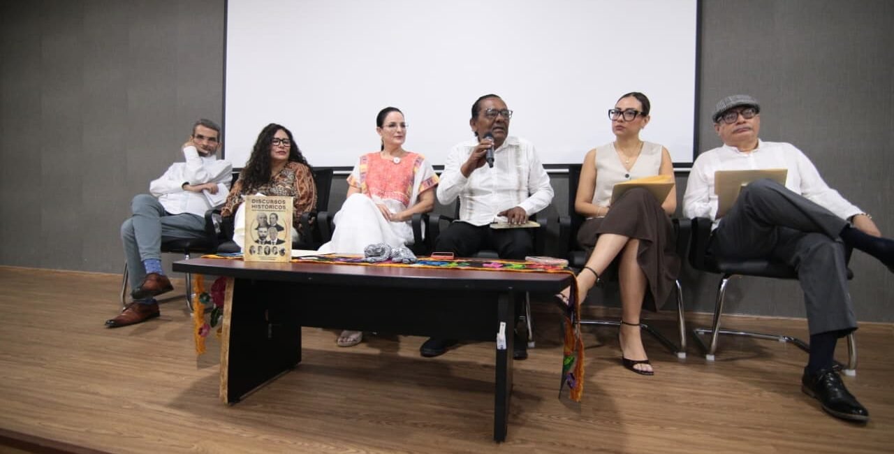 Presentan en Congreso el libro:”Discursos históricos que cambiaron a México” WhatsApp Image 2026 04 14 at 4.50.35 PM