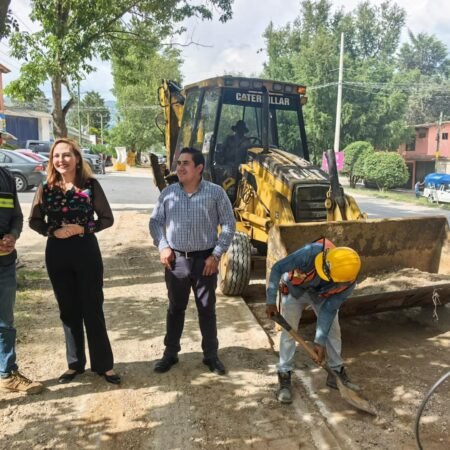 Inician trabajos de bacheo en Periférico Poniente con apoyo de empresas socialmente responsables 704811797 122205888266547537 1237668953586966208 n
