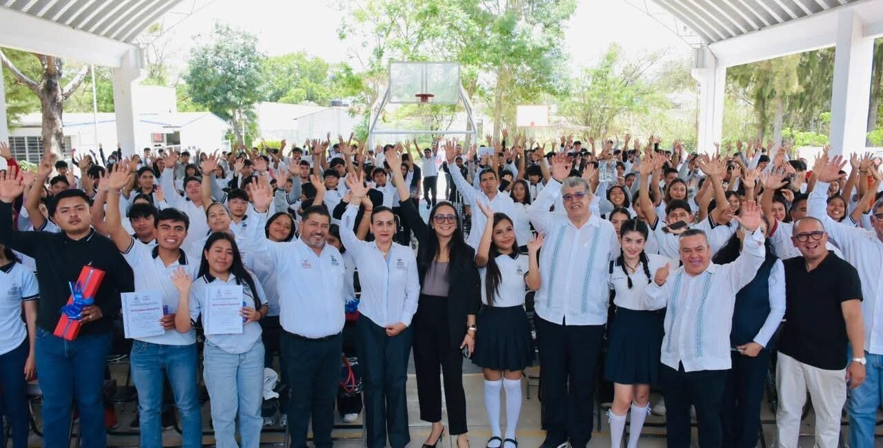 Reconocen logros de alumnas y alumnos del Cobach FOTOS COBACH 4 1