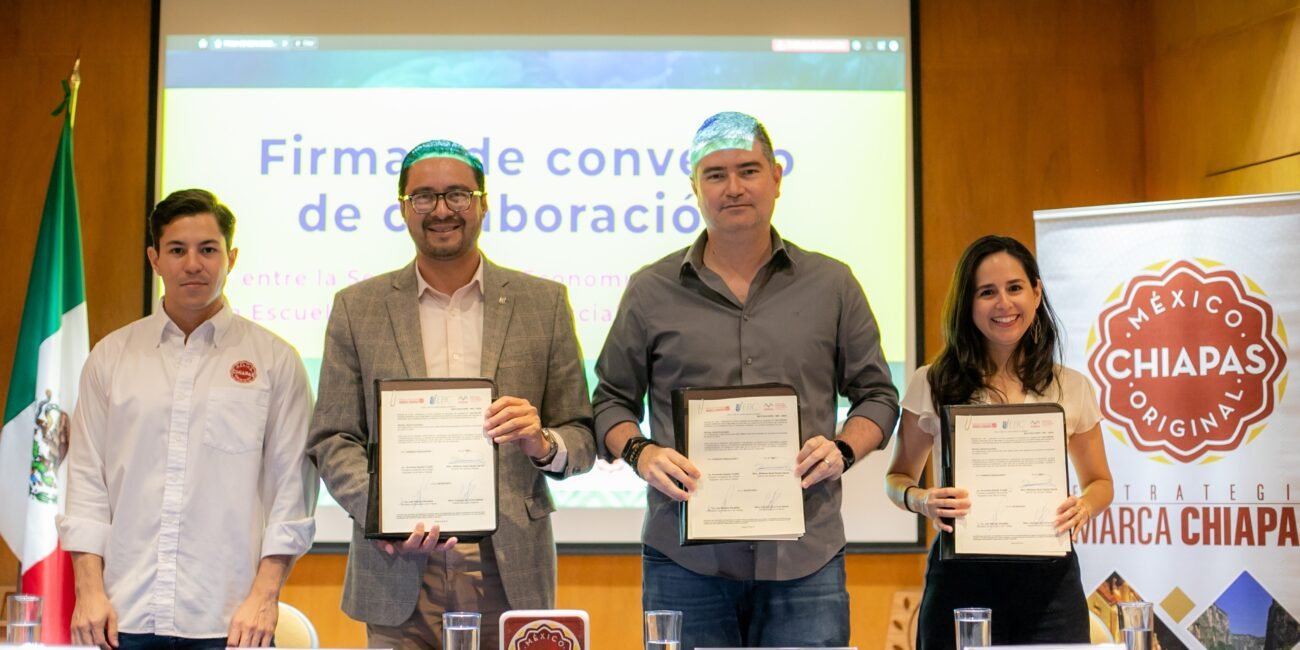 Marca Chiapas y la EBC consolidan alianza para formalizar vinculación académica FOTOS SEyT 10