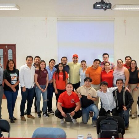 Primera generación de la Escuela de Cuadros del PT forma a jóvenes líderes en Chiapas WhatsApp Image 2026 05 25 at 12.23.38 PM