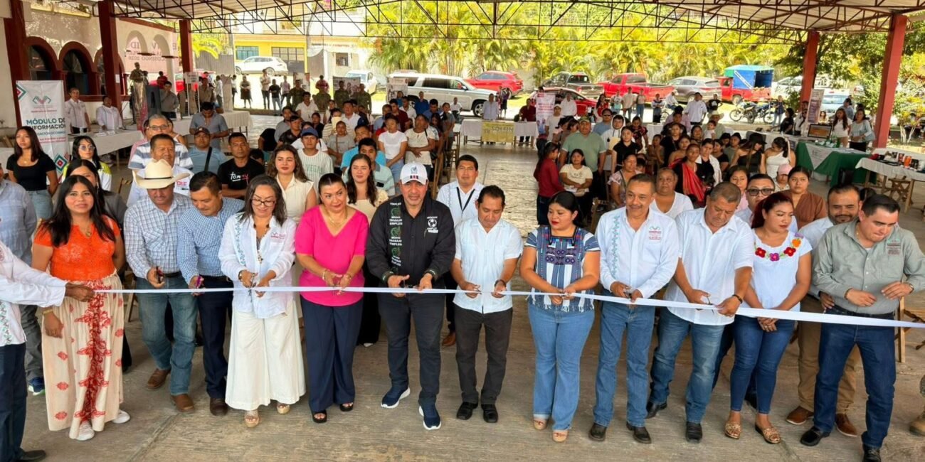 “Gol x el Empleo” fortalece oportunidades laborales en Ocosingo con participación de más de 200 buscadores de empleo WhatsApp Image 2026 05 27 at 6.42.23 PM