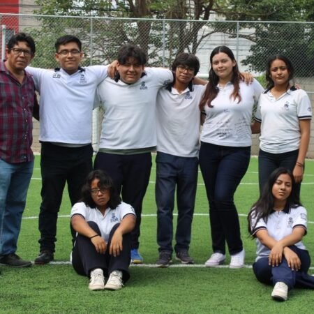 Estudiantes y un docente del Cobach destacaron en un proyecto científico mundial FOTOS COBACH 3