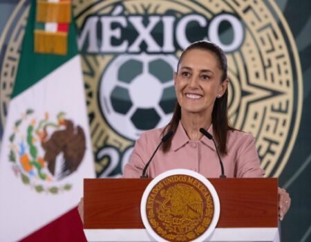 Los 520 boletos para el Mundial de Futbol que llegaron al Gobierno de Mexico se regalaron a los ganadores del Mundial Social Presidenta Claudia Sheinbaum3