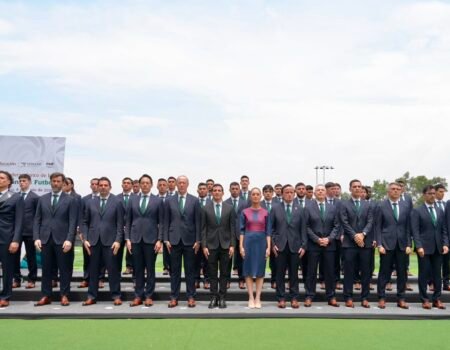 Presidenta Claudia Sheinbaum abandera a la Seleccion Nacional de Mexico que participara en la Copa Mundial de la FIFA 202600001