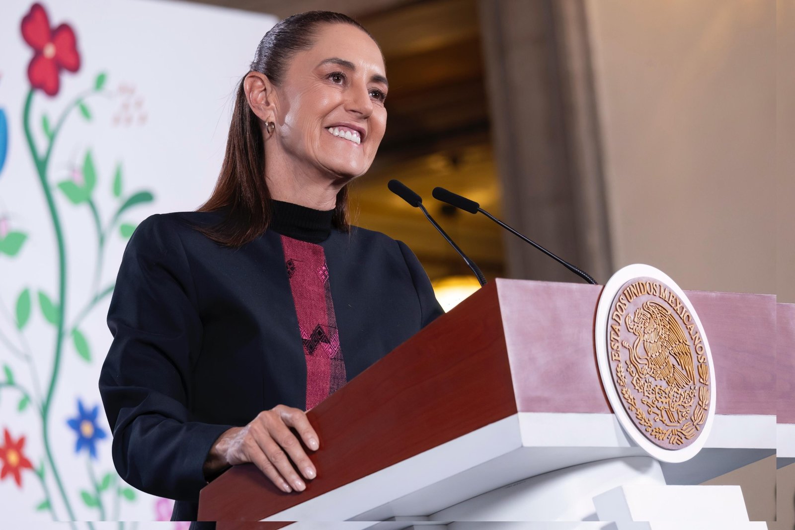 Presidenta Claudia Sheinbaum anuncia Decreto para implementar trabajo a distancia en oficinas y suspension de clases en CDMX en la inauguracion del Mundial 202600001