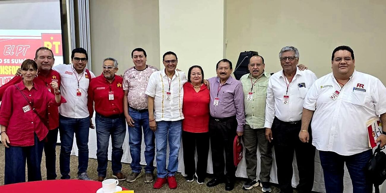 Evalúan avances se fortalece el PT en reunión regional en Ciudad del Carmen, Campeche WhatsApp Image 2026 06 08 at 3.30.32 PM