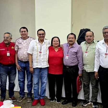 Evalúan avances se fortalece el PT en reunión regional en Ciudad del Carmen, Campeche WhatsApp Image 2026 06 08 at 3.30.32 PM