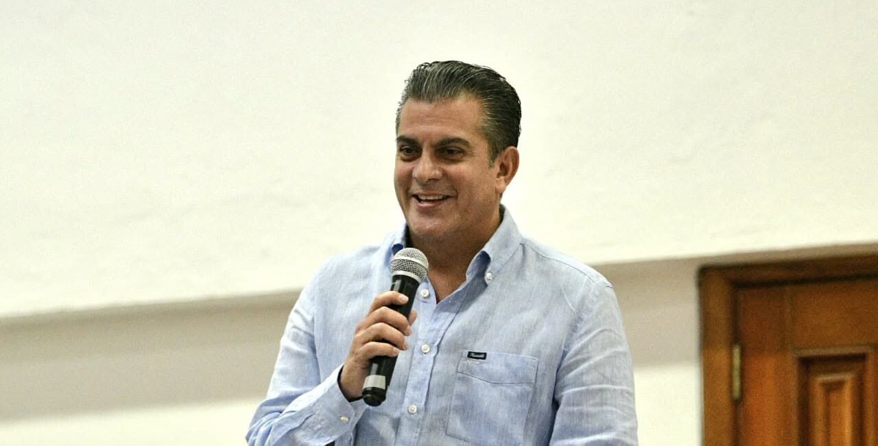 Yamil Melgar reconoce la vocación de las y los nuevos profesionales de enfermería