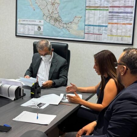 Anakaren Gómez Zuart fortalece coordinación con la Federación para impulsar la Ruta de las Culturas Mayas FOTOS SEINFRA5