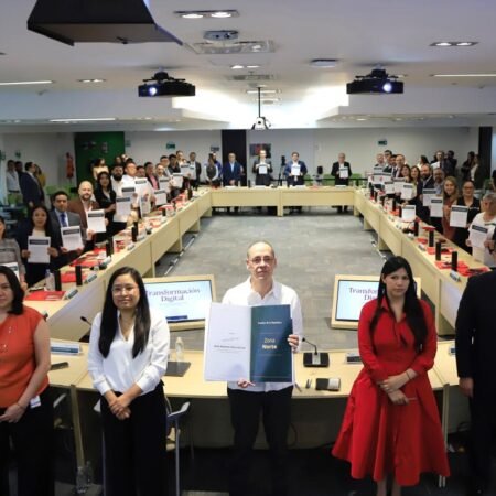 Chiapas se compromete a fortalecer acciones para eliminar trámites burocráticos