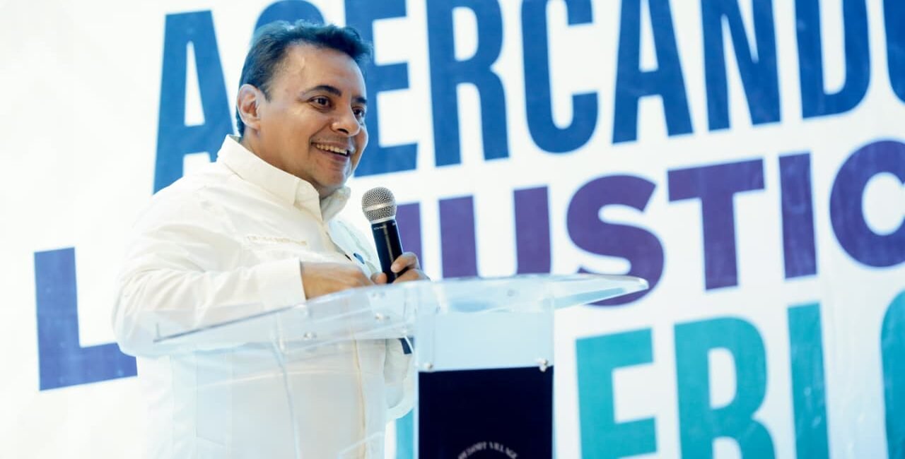 Juan Carlos Moreno Guillén fortalece el acercamiento de la justicia con comunidades de Palenque