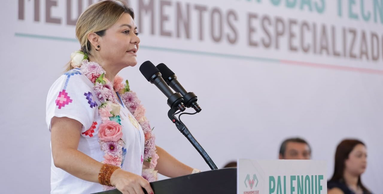 Sofía Espinoza Abarca encabeza Jornada Estatal DIF en Palenque
