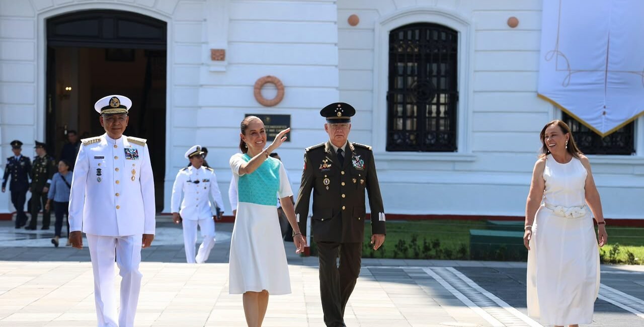 Gracias por defender nuestra soberanía: presidenta Claudia Sheinbaum desde el Puerto de Veracruz en el 205 Aniversario de la Armada de México y a 202 años de la Constitución de 1824