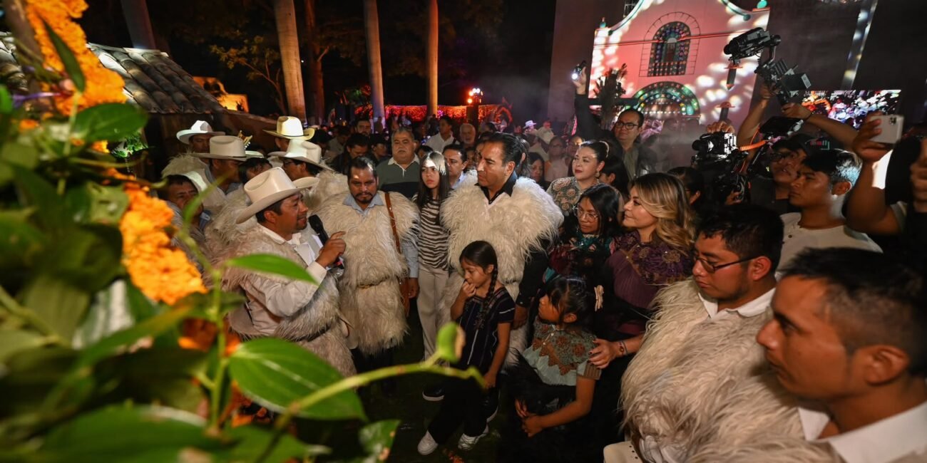 Eduardo Ramírez y Sofía Espinoza honran las raíces y la espiritualidad de Chamula con el Día de las Almas