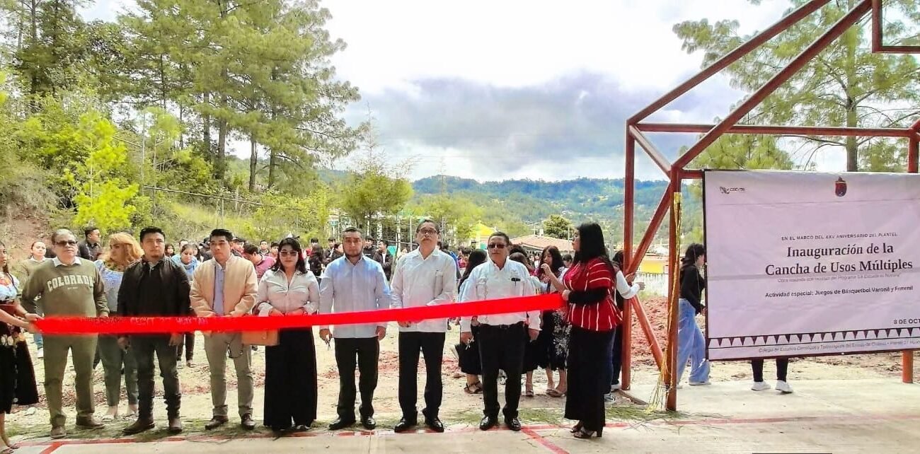 CECyT 27 Huixtán celebra 25 años e inaugura cancha de usos múltiples