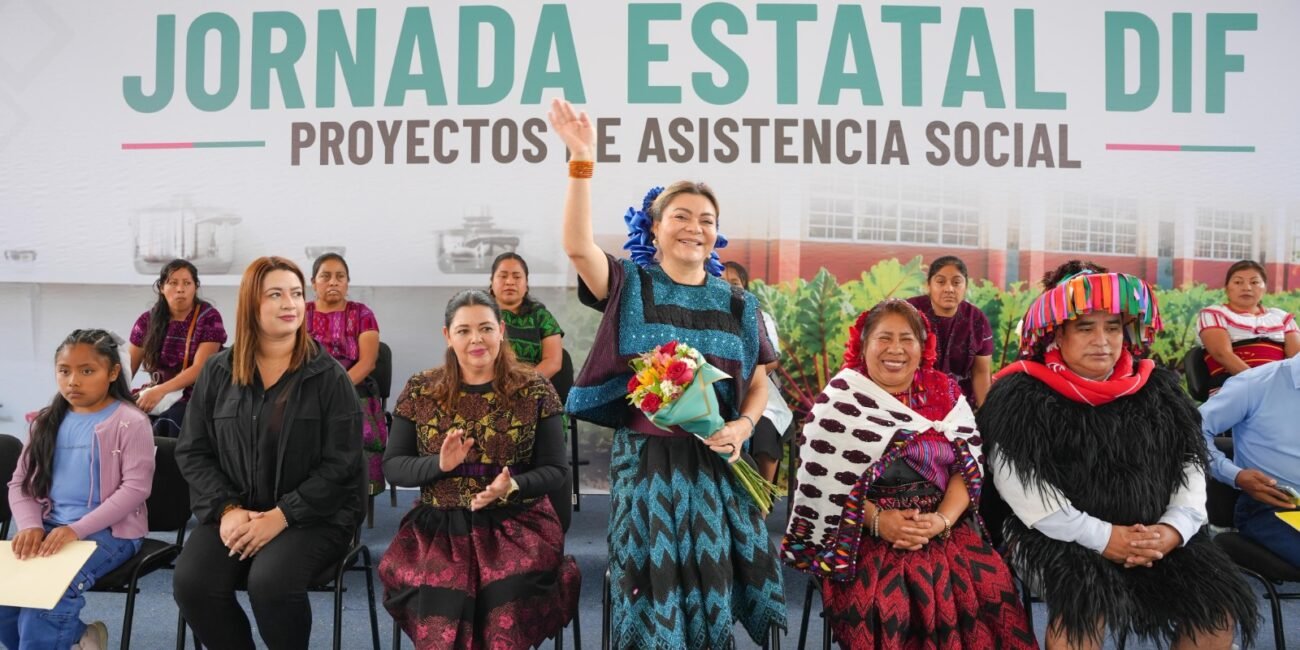En Chenalhó, Sofía Espinoza Abarca encabeza Jornada Estatal DIF